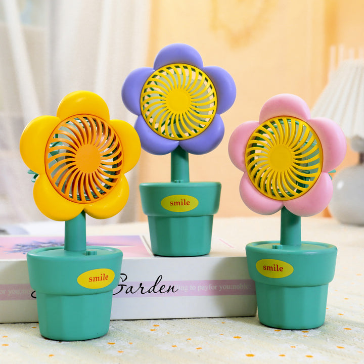 Unisex nan compact battery table fan with tiltable head and whisper-quiet motor Kalsten