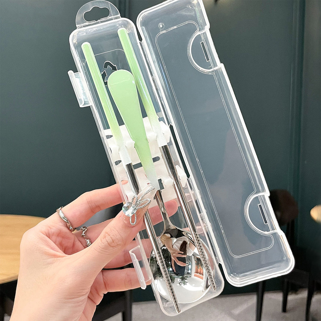 Portable cutlery set in hygienic storage box Kalsten
