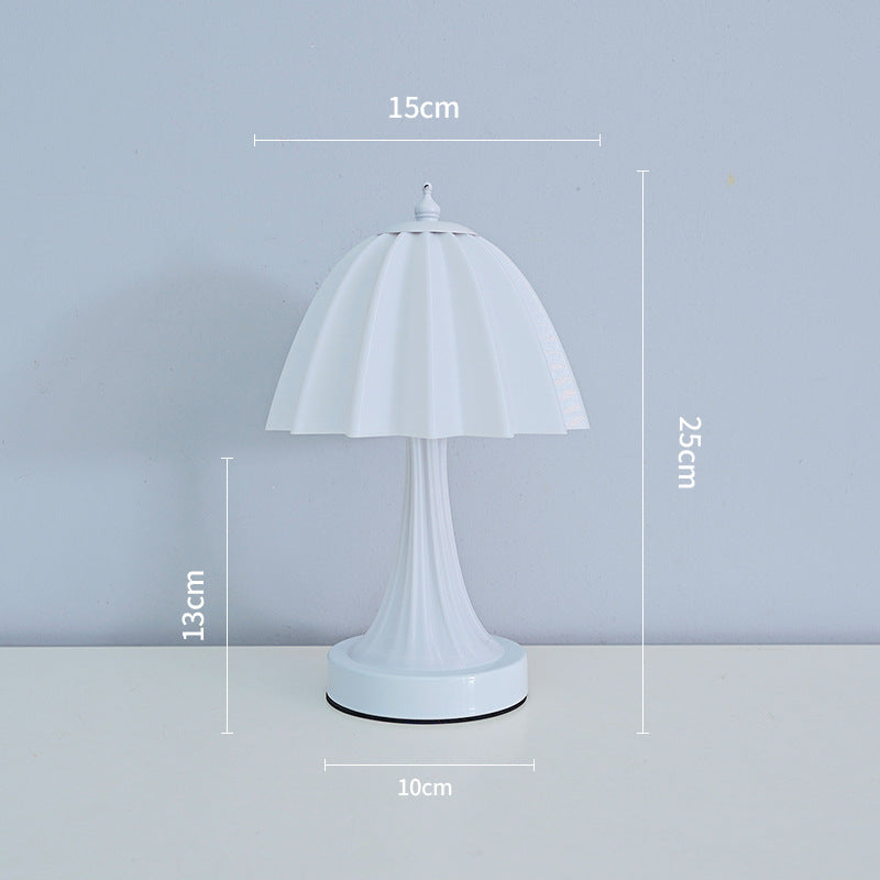 Decorative Pleated Table Lamp