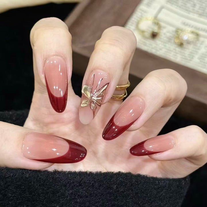 Artful nail designs with cat motif Kalsten