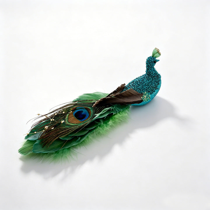 Elegant Feather Decoration
