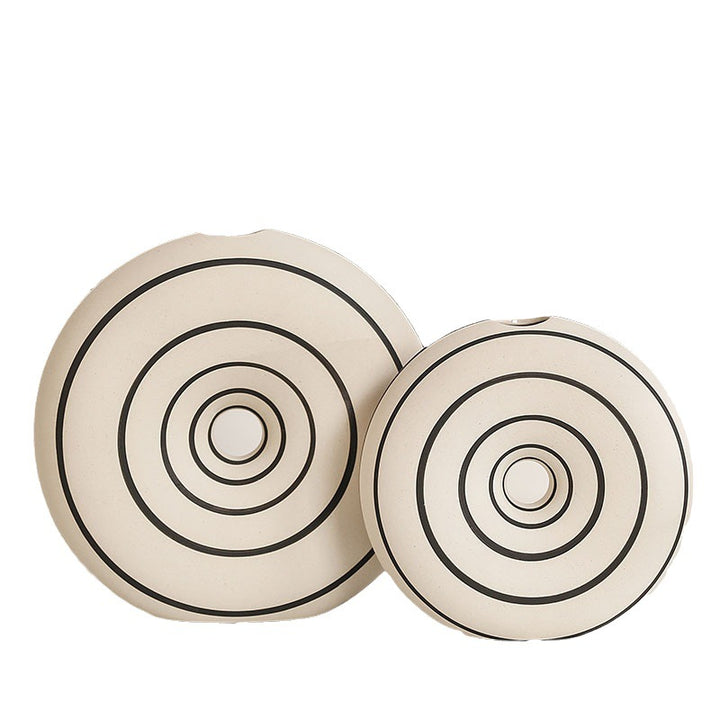 Modern and stylish ceramic vase Kalsten
