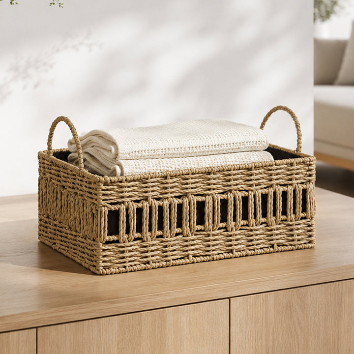 Versatile storage basket made of natural material Kalsten