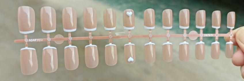 Artful Nail Art with Cute Bunny Pattern Cold Kalsten