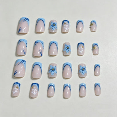 Floral-Themed Press-On Nail Art Kalsten