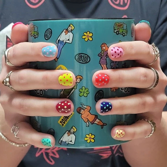 Artificial nail set with colorful dots and cheerful designs Kalsten