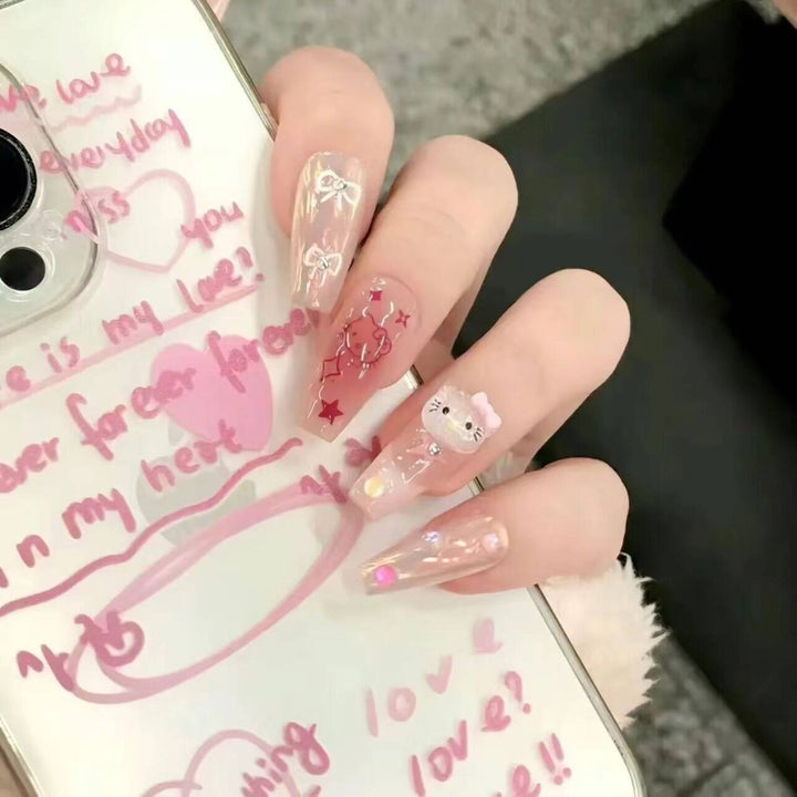 Creative Character-Themed Press-On Nail Art Kalsten