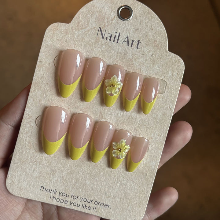Decorative Artisan Press-On Nail Set Kalsten
