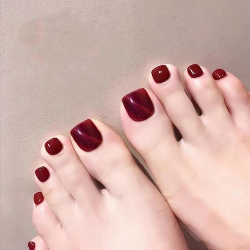 Artificial nails with elegant shine Kalsten