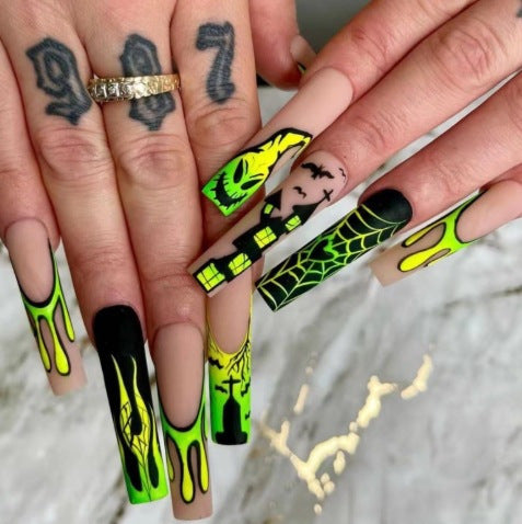Artistic Halloween-Themed Nail Art Kalsten