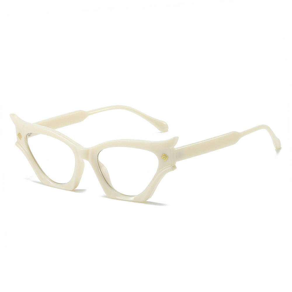 Avant-Garde Cat-Eye Sunglasses Kalsten