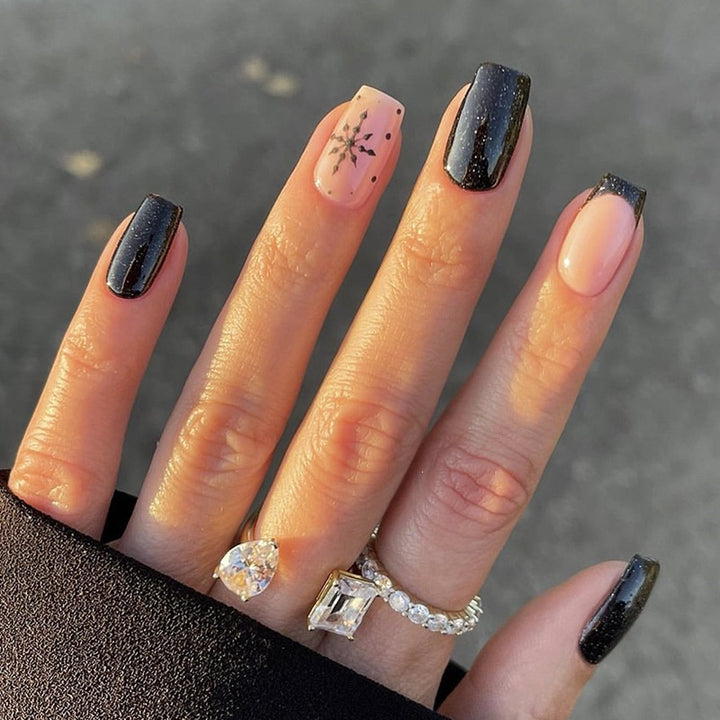 Artificial nail set with elegant black and rose designs Kalsten