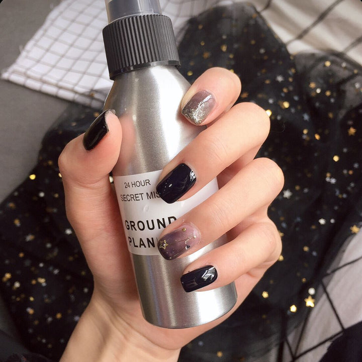 Festive Holiday Themed Press-On Nail Art Kalsten