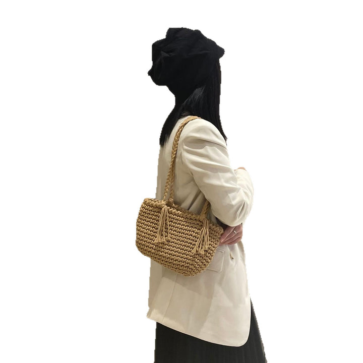 Hand-knotted shoulder bag with decorative pleating technique Kalsten