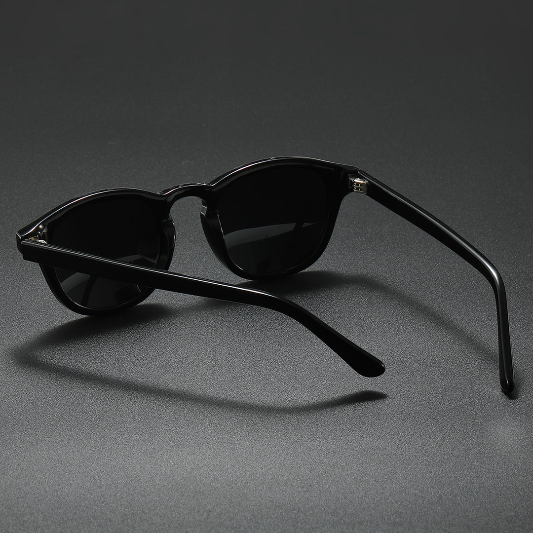 Women’s fashionable sunglasses in contemporary tortoiseshell design Kalsten