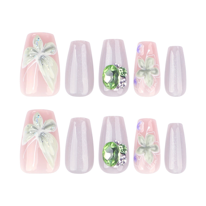 Elegant Nail Art with Floral Accents Kalsten