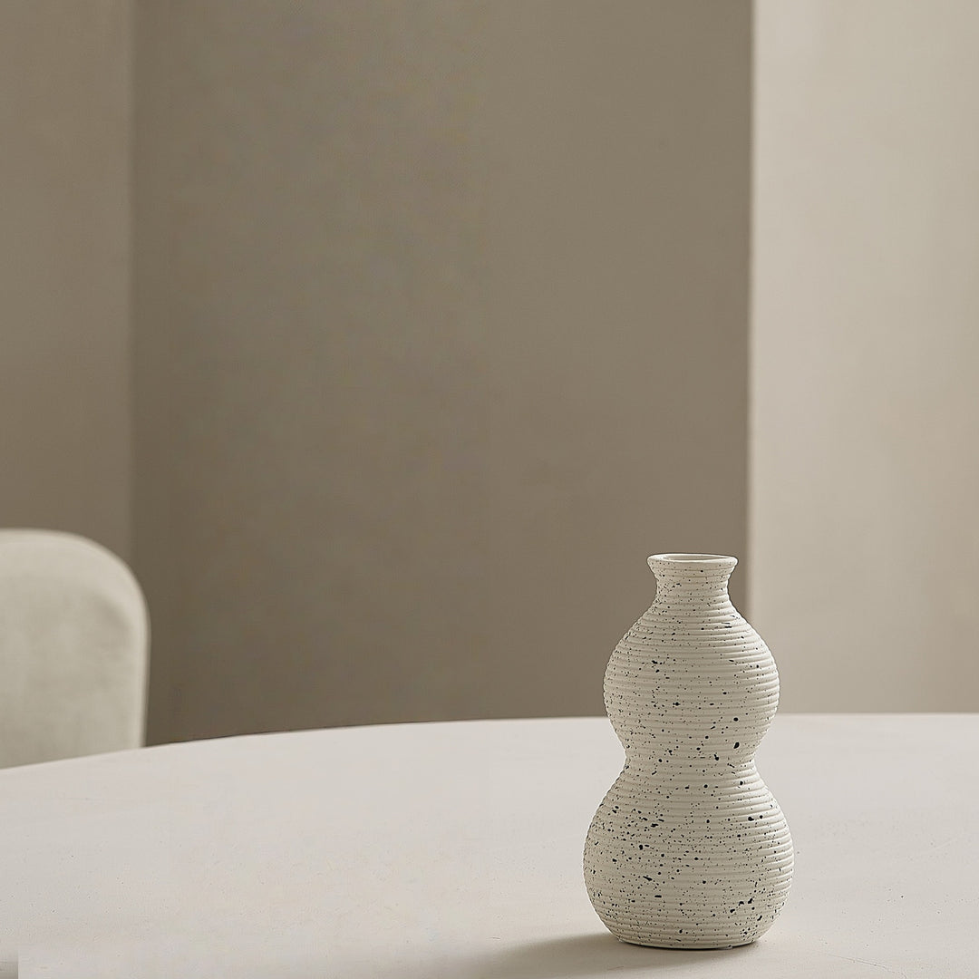Elegant and Artistic Ceramic Vase Kalsten