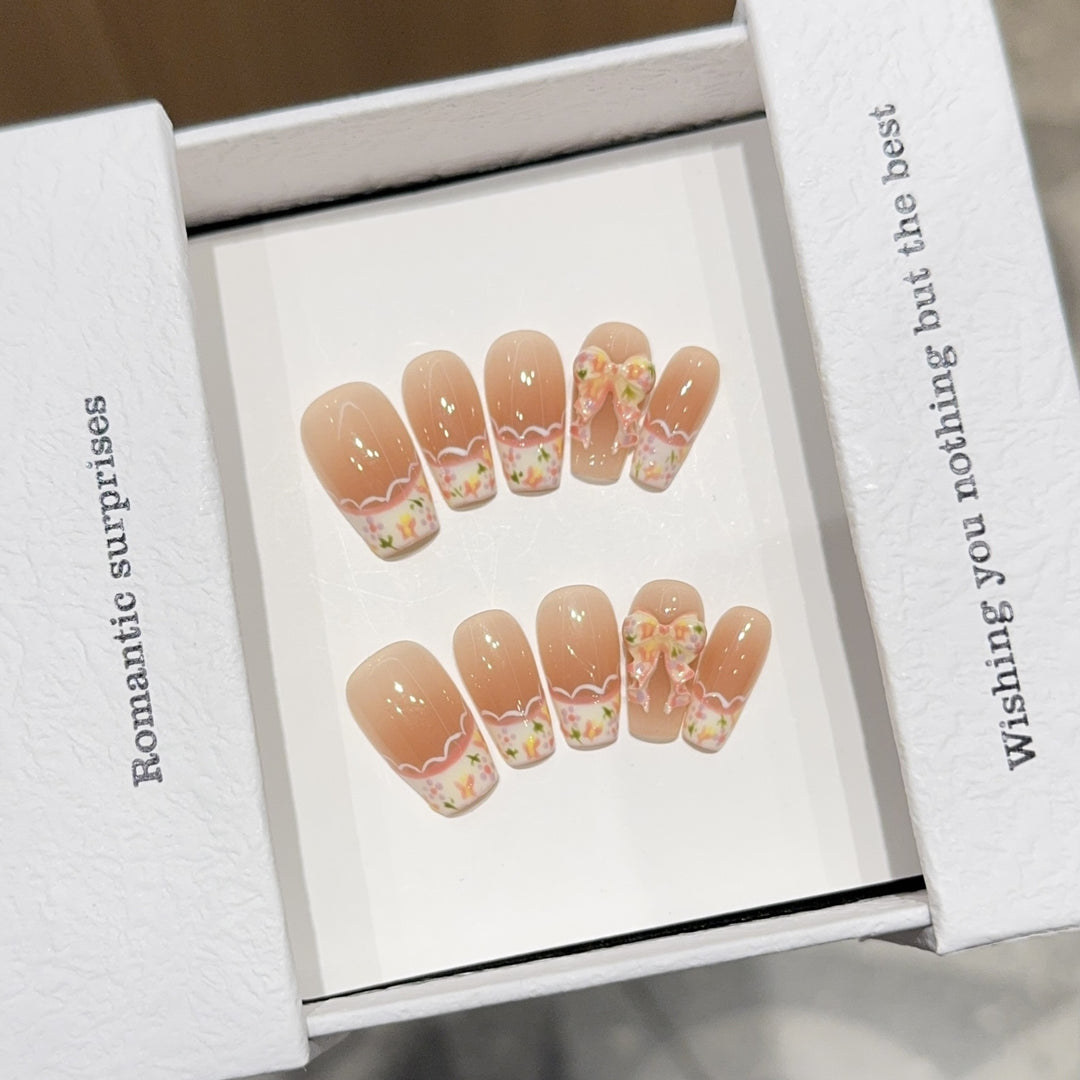 Artificial nail tips with romantic flower designs Kalsten