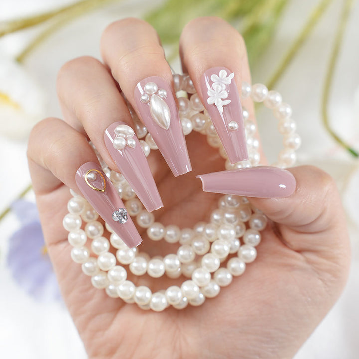 Decorative Press-On Nail Set Kalsten