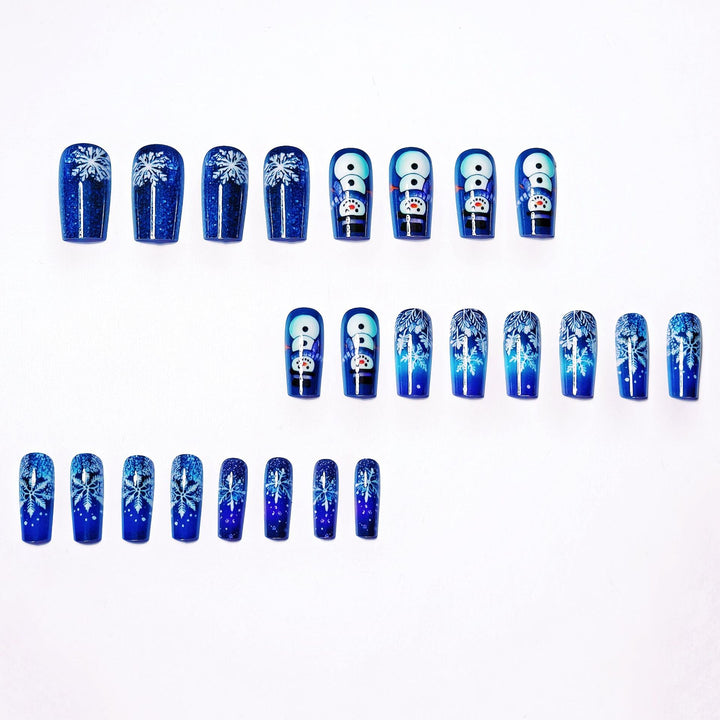 Winter Wonderland-Themed Nail Art Kalsten