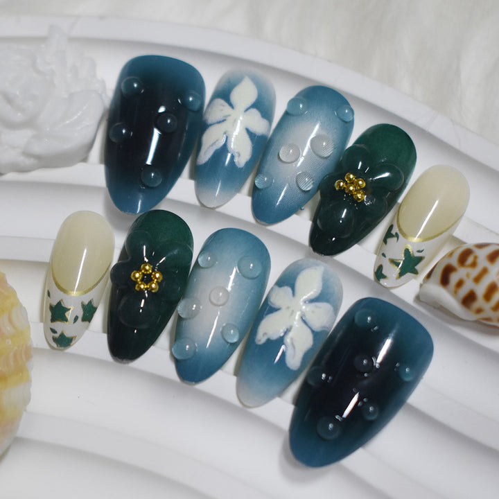 Decorative Press-On Nail Art with Floral Elements Kalsten