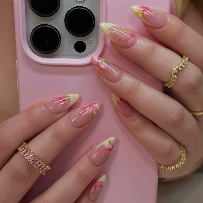 Elegant artificial nail set with floral designs Kalsten