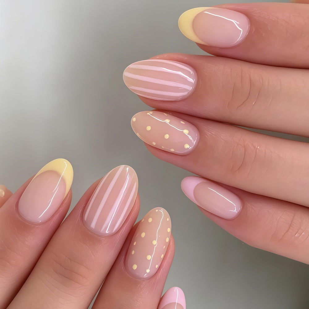 Artificial nails with modern patterns and elegant accents Kalsten