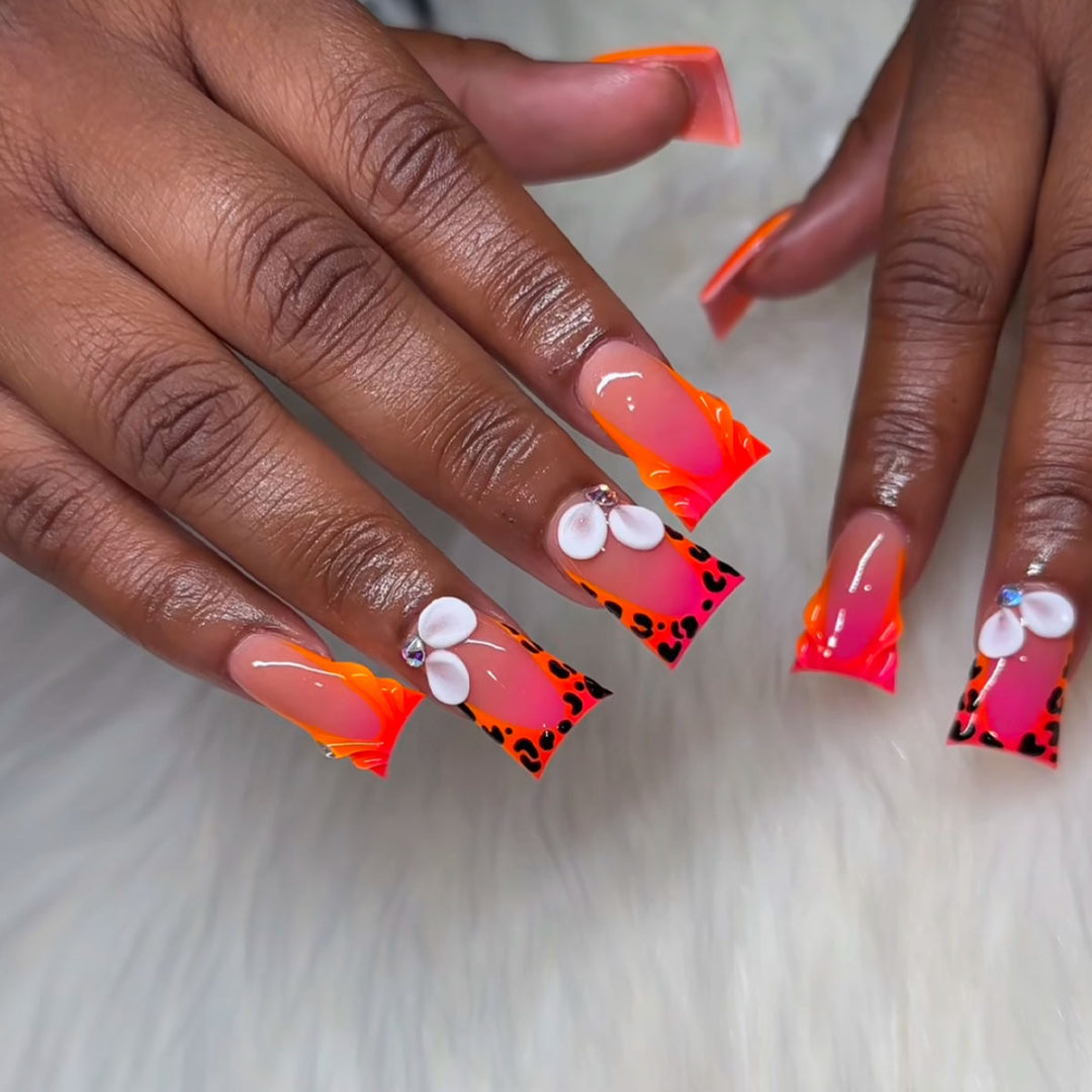 Creative Artistic Press-On Nail Extensions Kalsten