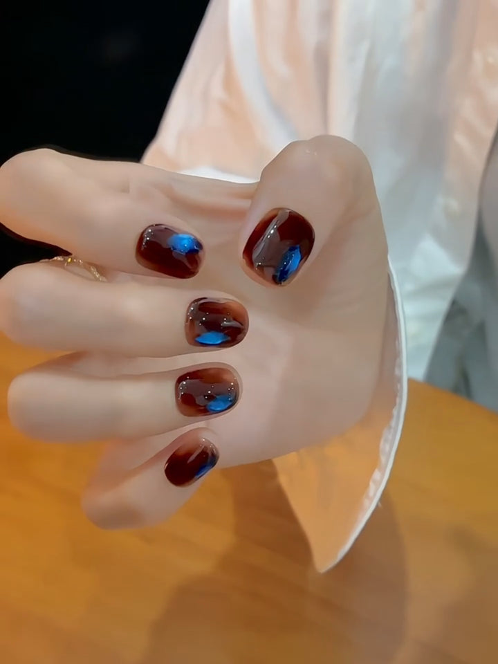 Artificial Nails in Modern Gradient Colors Kalsten