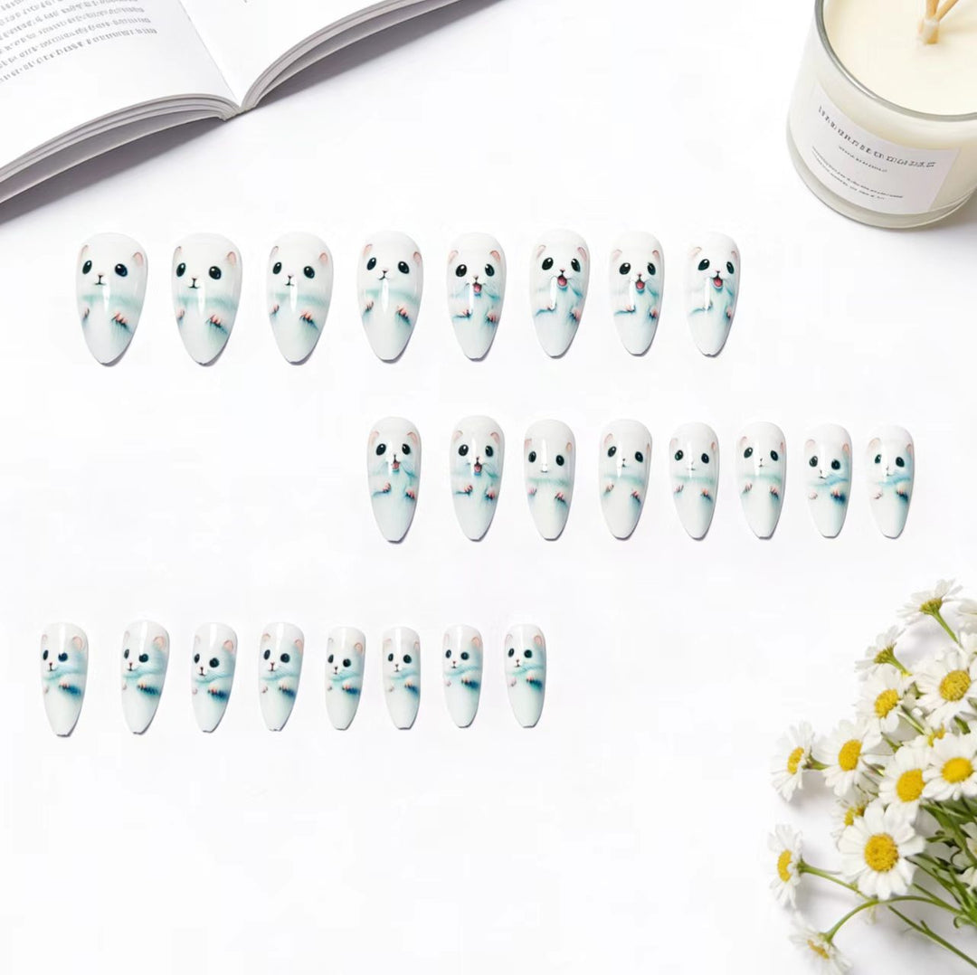 Nail art with cute animal design Kalsten