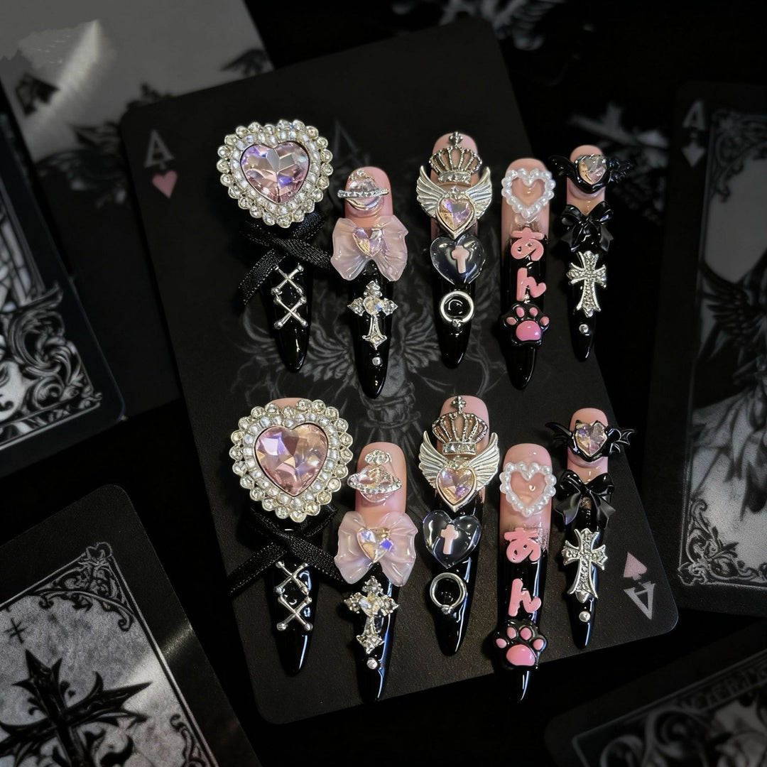 Artistic Nail Art Tips