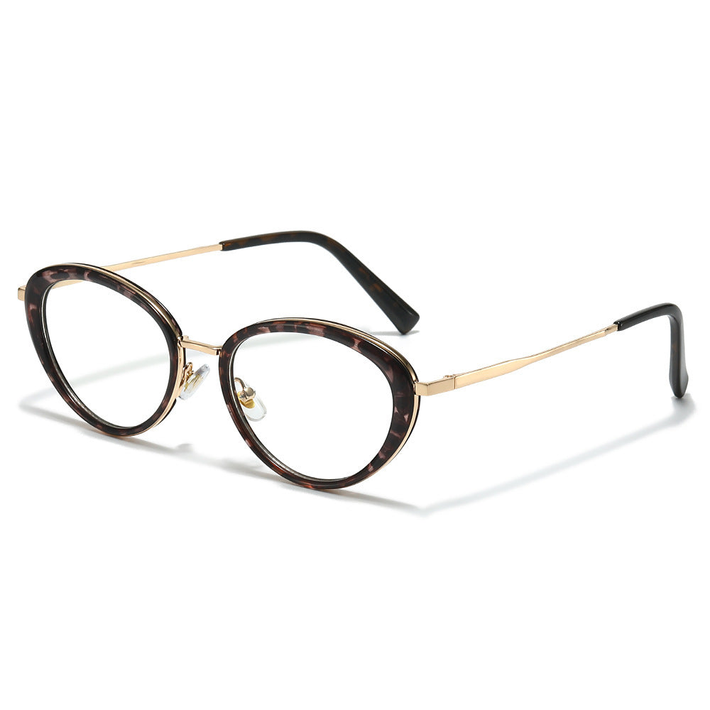 Retro-Inspired Cat-Eye Sunglasses with Tortoise Shell Accents Kalsten