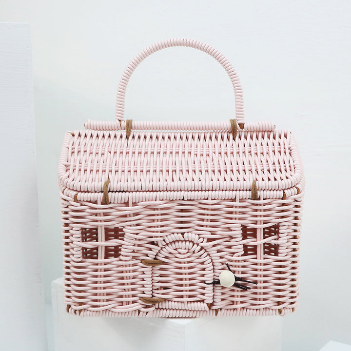 Handcrafted storage basket in the house design Kalsten