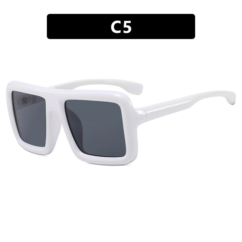 Women's sunglasses in a modern, rectangular design with high UV protection function Kalsten