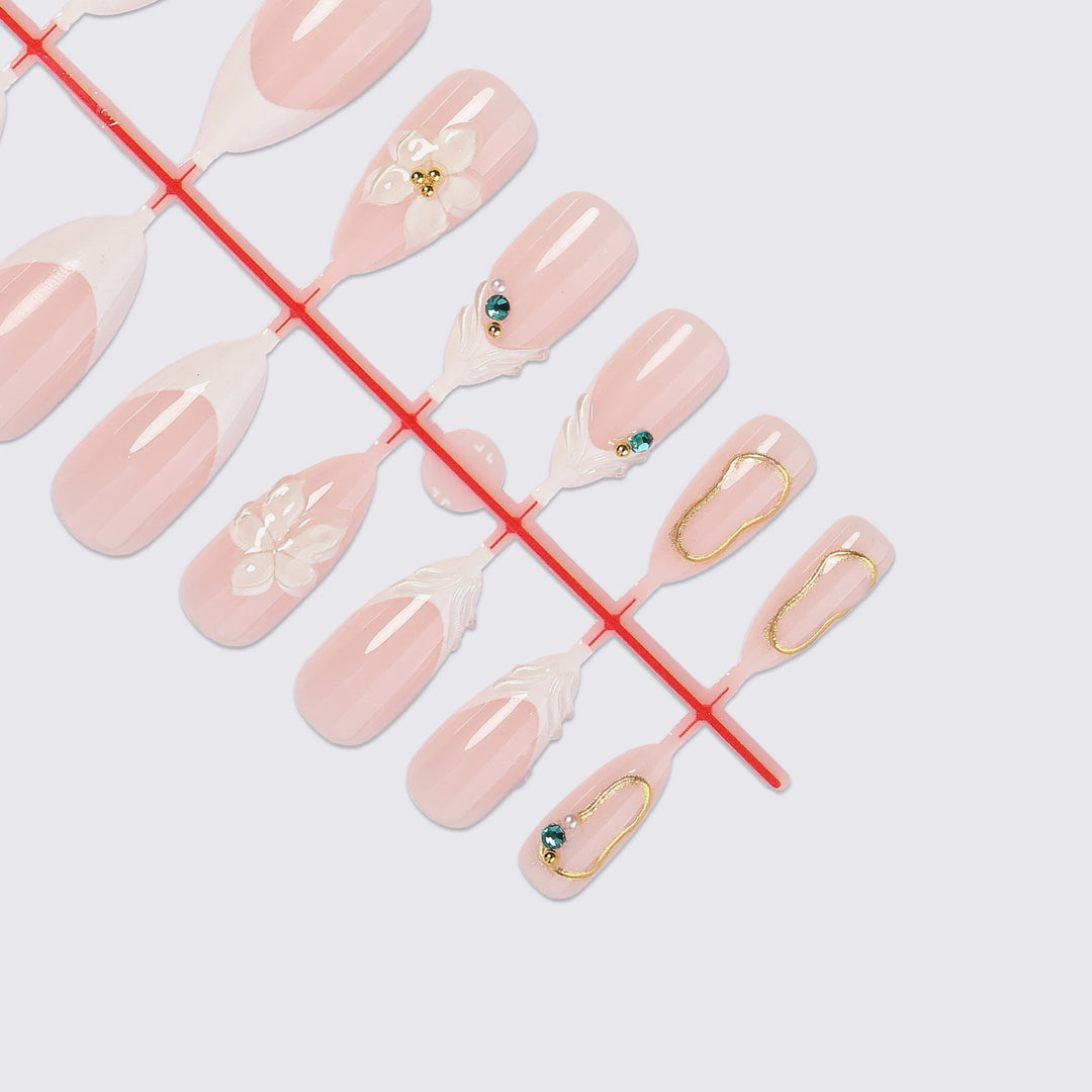 Acrylic nail set with elegant flower and rhinestone decorations Kalsten