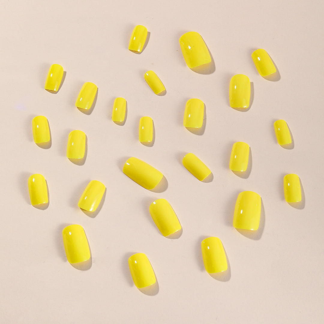 High-Shine Acrylic Nail Art Extensions Kalsten