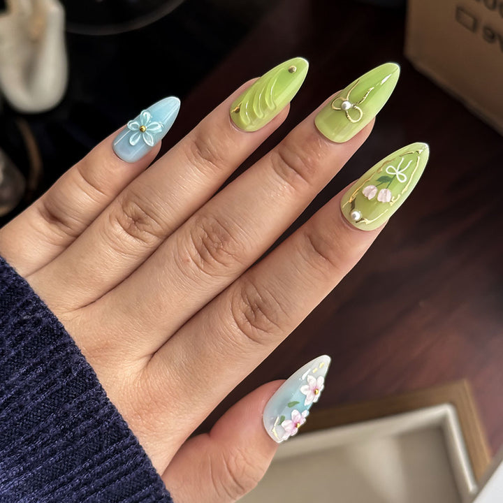 Artistic Floral Nail Design Kit Kalsten