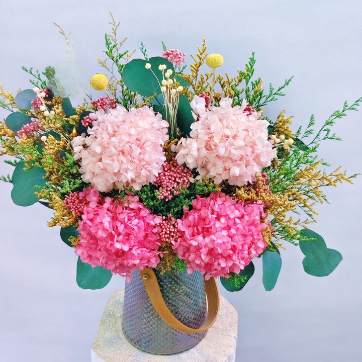 Artistic Dried Flower Bouquet Arrangement