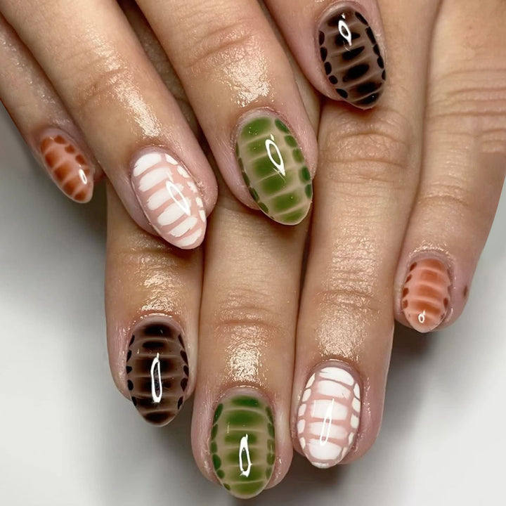 Artful nail art with creative patterns Kalsten