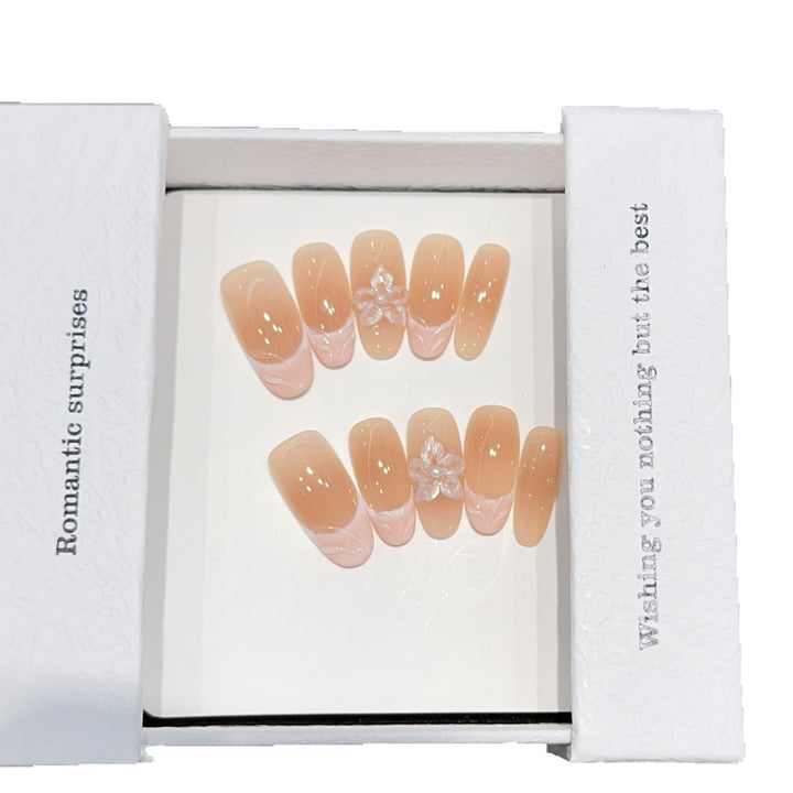 Artificial nails with romantic 3D flower accents Kalsten