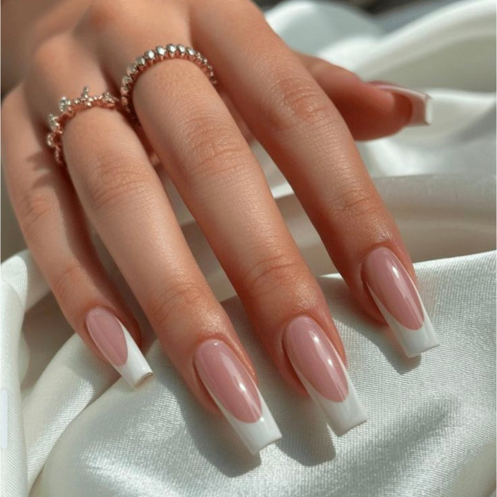 Elegant French Tip Nail Extensions