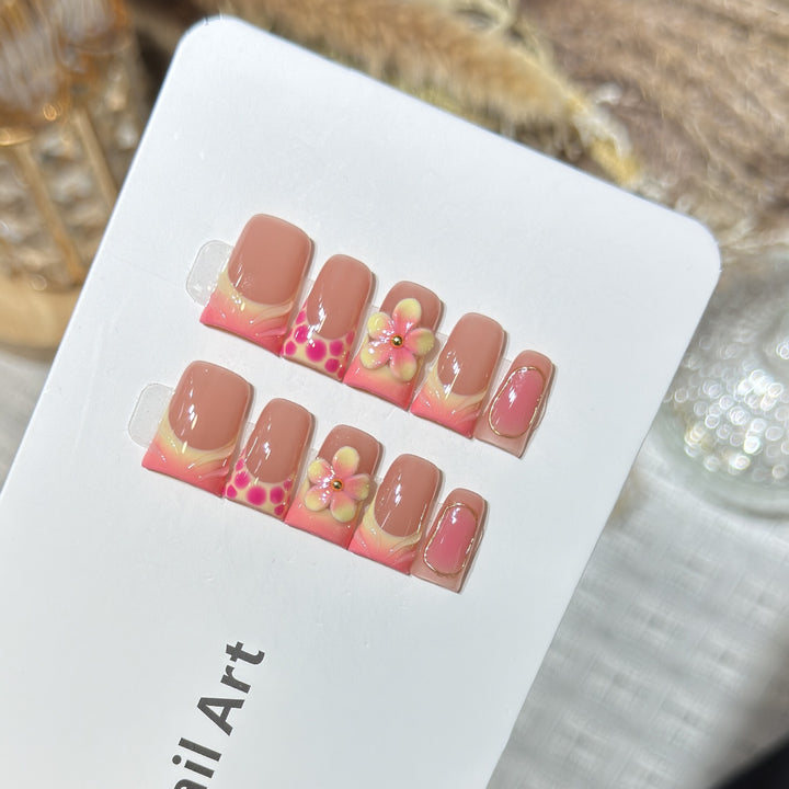 Floral Design Press-On Nail Set Kalsten