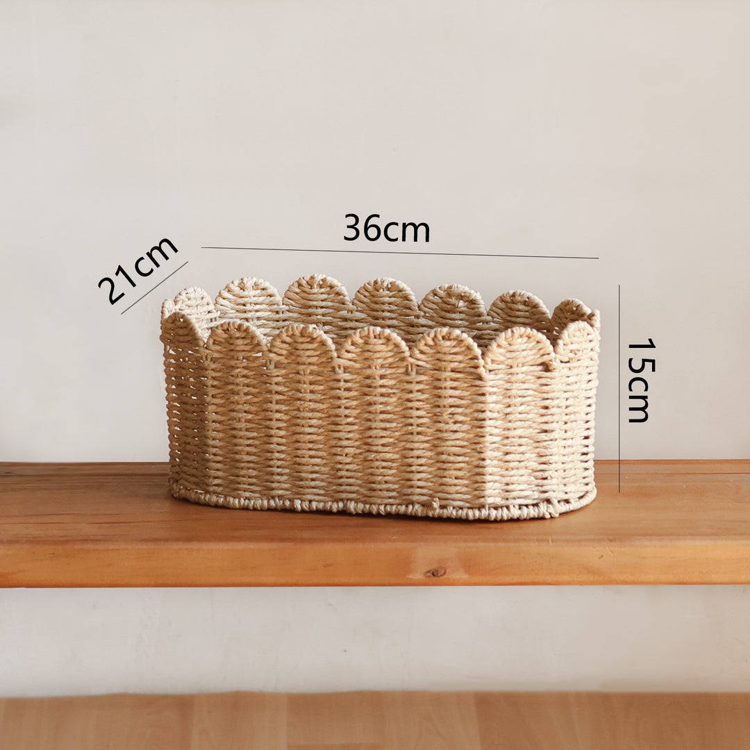 Handcrafted basket with wavy edge Kalsten
