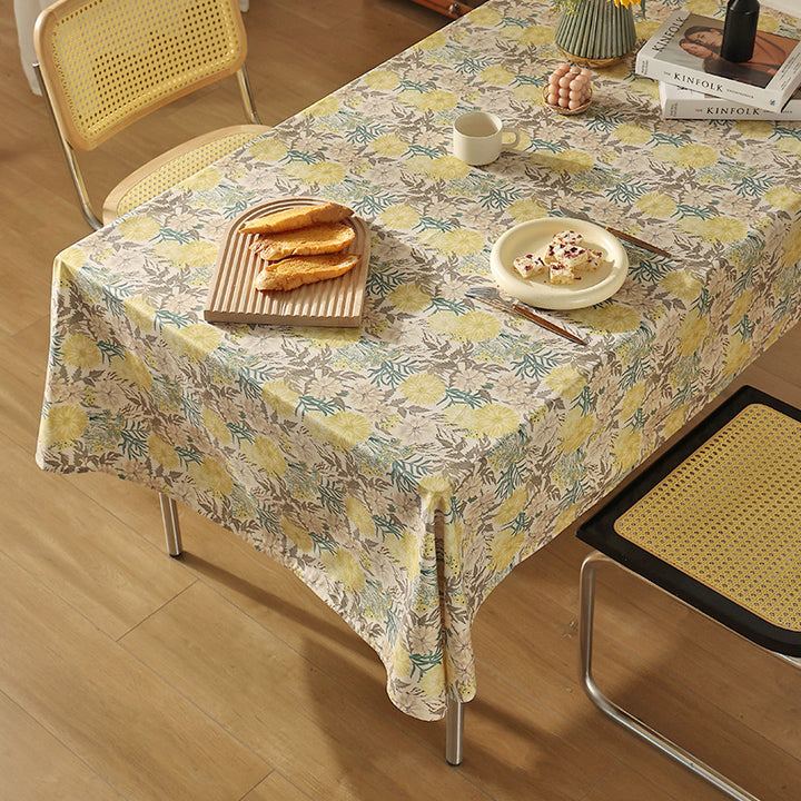 Wipeable tablecloth made of polyester with floral watercolor look and water-repellent coating Kalsten