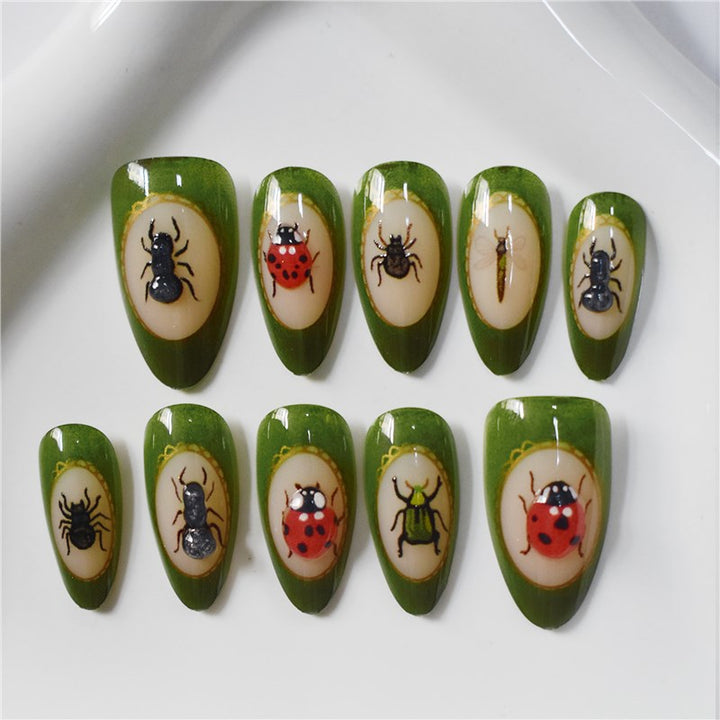 Artistic Bug-Inspired Press-On Nail Extensions Kalsten