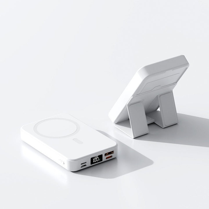Portable Magsafe Powerbank with Integrated Stand Kalsten