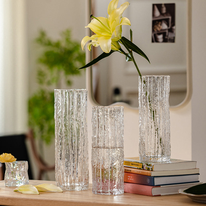 Artful Glass Vase in Modern Design Kalsten