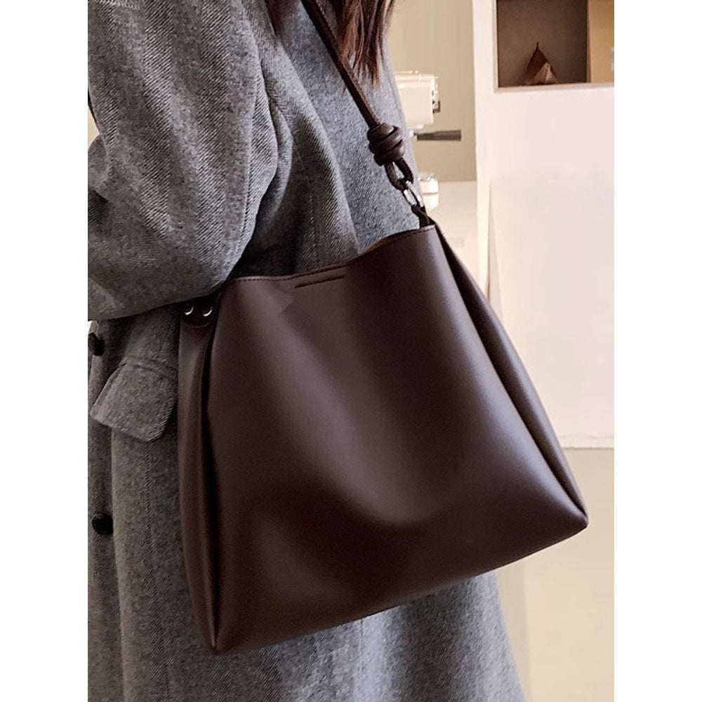 Sleek Minimalist Shoulder Bag Kalsten