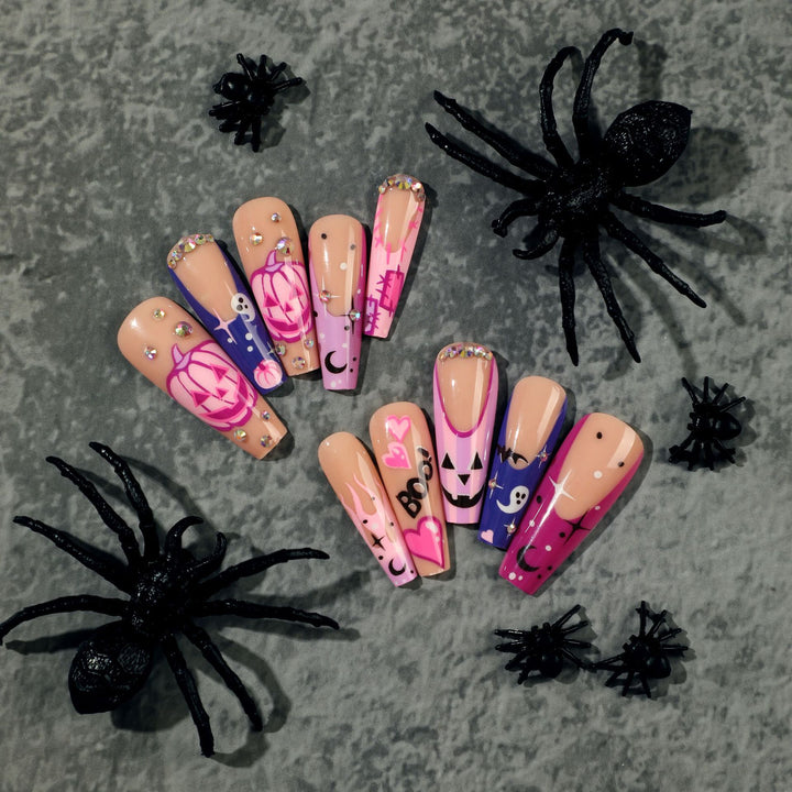 Artful Halloween Nail Art with Trendy Designs and Glitter Kalsten