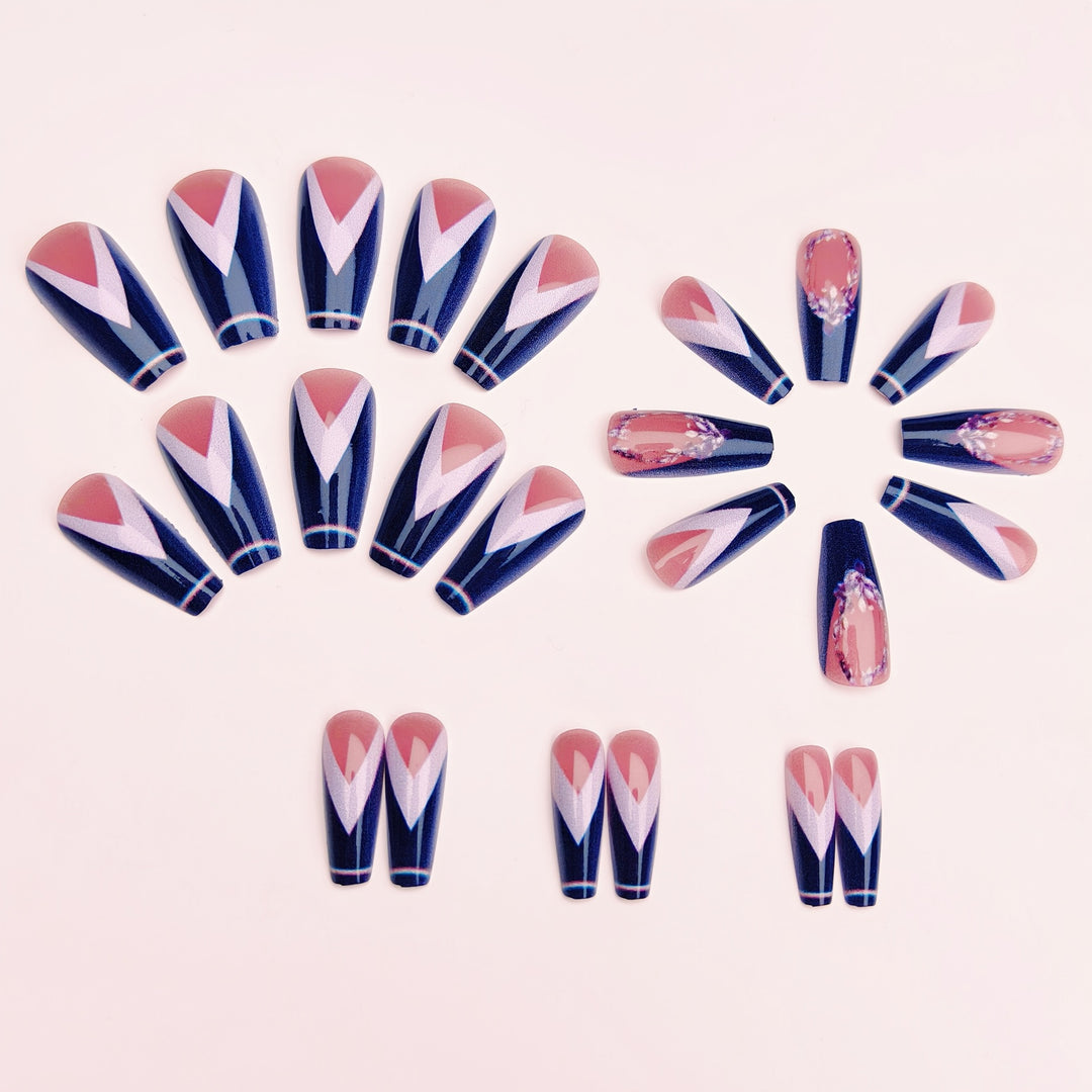 Elegant Artificial Nails with Floral Accents Kalsten